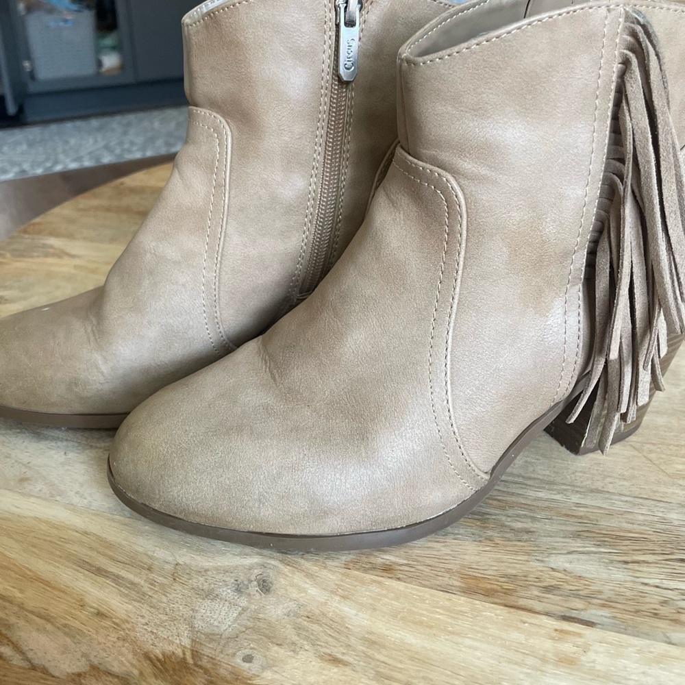 Sam Edelman circus boho style lyric fringe hotties size 7